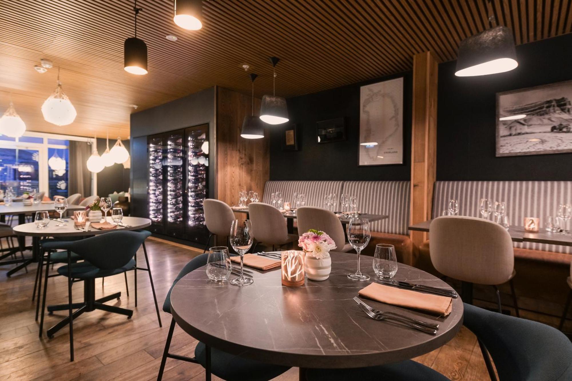 Svalbard Hotell | Polfareren Longyearbyen Dış mekan fotoğraf